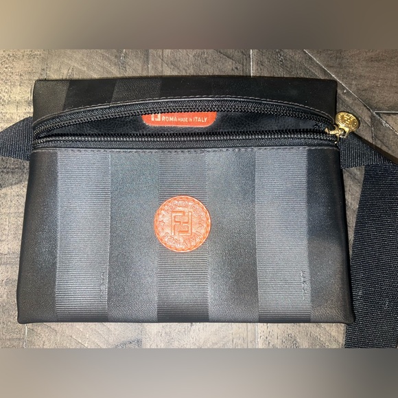 Vintage Fendi Belt Bag - Picture 4 of 6